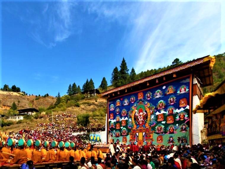 Thongdrol of Guru Padmasambhava On Last Day of Paro Tshechu Festival

Photo: Tourism Council of Bhutan