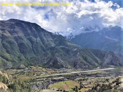 Hongde Airport in Manang