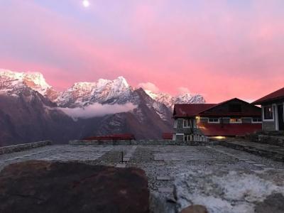 Kongde in the evening
Photo Courtesy: Yeti Mountain Home
