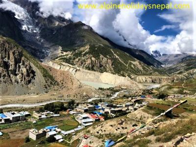 Manang Village and Gangarpurna Lake